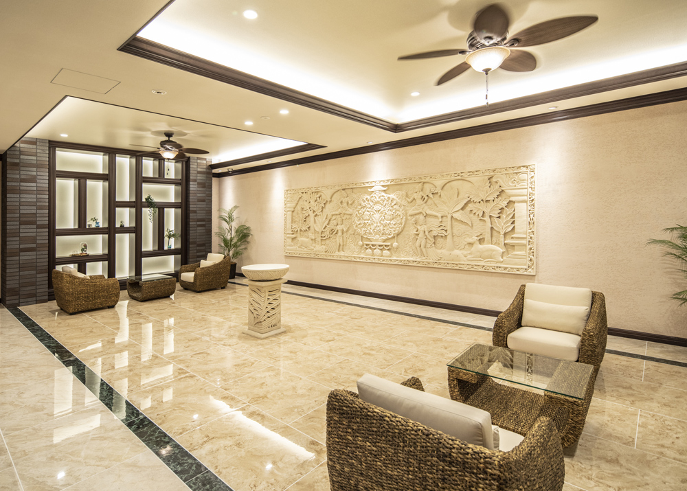 ENTRANCE HALL