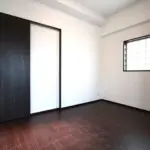 洋室（シックスタイル※階により変動）