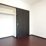 洋室（シックスタイル※階により変動）