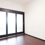 洋室（シックスタイル※階により変動）