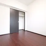 洋室（シックスタイル※階により変動）
