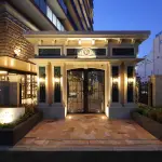 アプローチ（夕景）