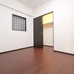 洋室（シックスタイル※階により変動）