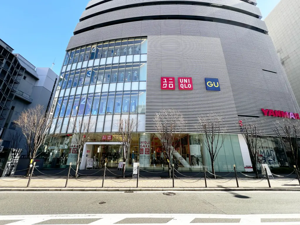 ユニクロ OSAKA店（周辺施設）