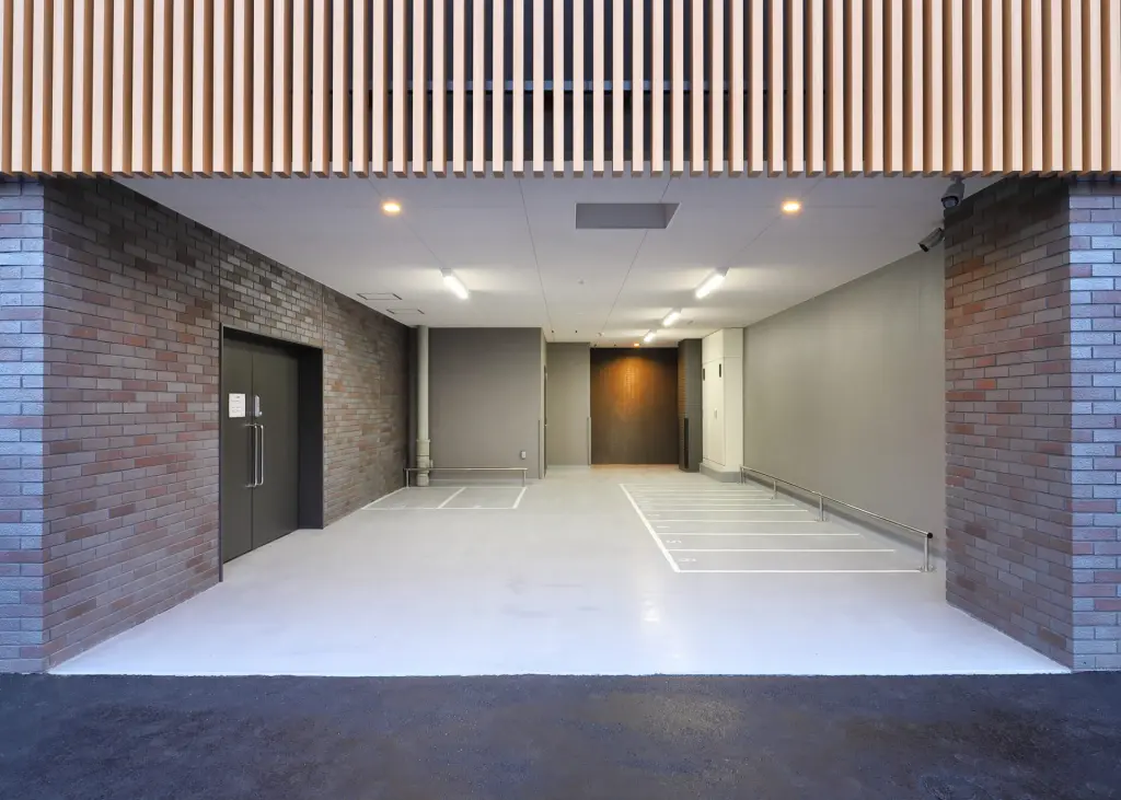 バイク置き場・ゴミ置き場