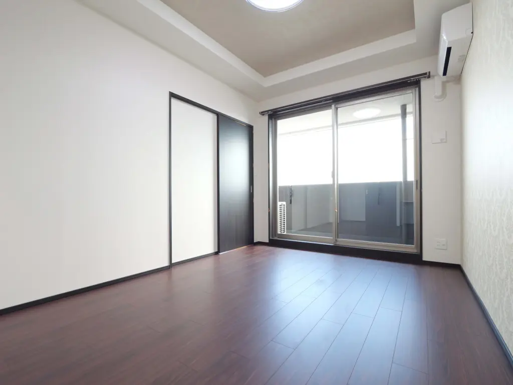 洋室①（シックスタイル※階により変動）