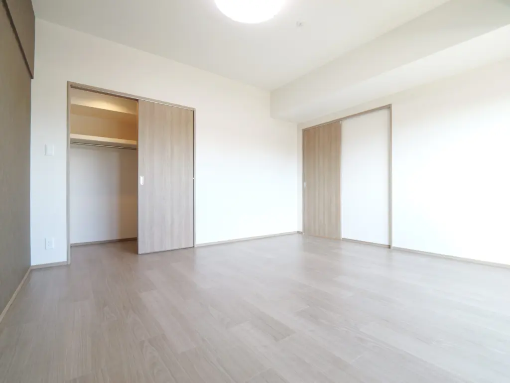 洋室①（グレージュスタイル※階により変動）