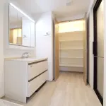 洗面室・リネン庫