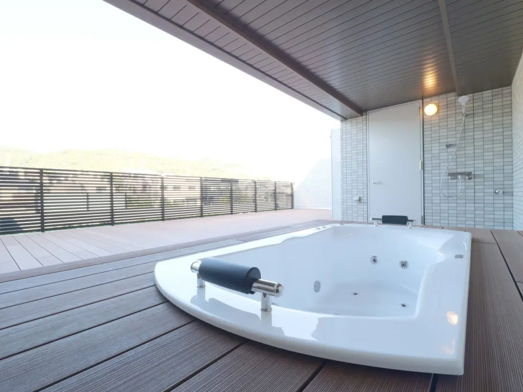 屋外ジャグジー