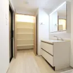 洗面室・リネン庫