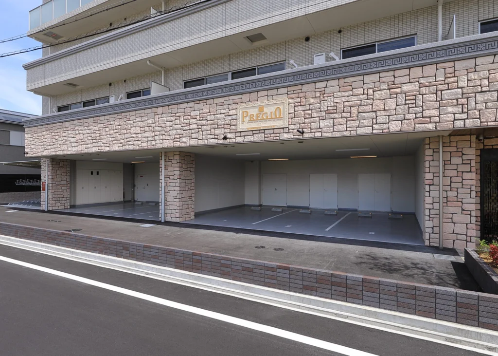 屋内駐車場
