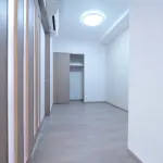 洋室①（グレージュタイル※階により変動）