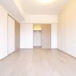 洋室①（グレージュタイル※階により変動）