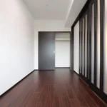 洋室（シックスタイル※階により変動）