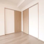 洋室（グレージュタイル※階により変動）