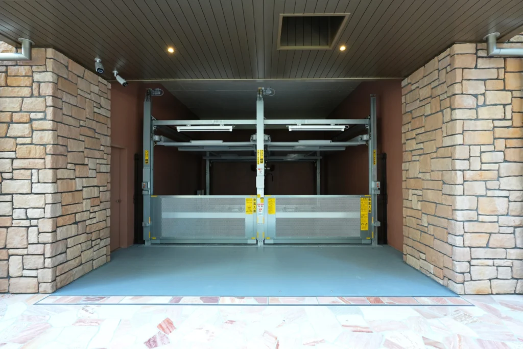 機械式駐車場（北）